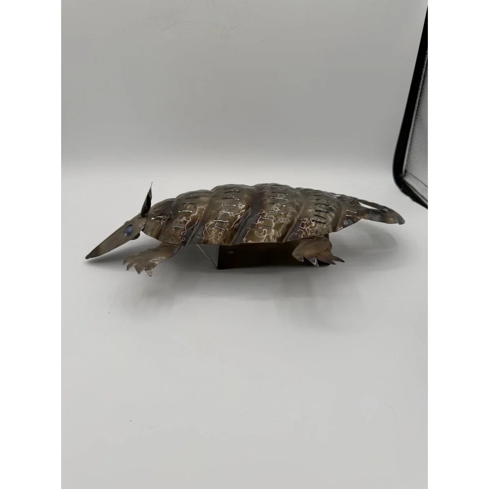 🐾🕯️‎ Armadillo Springy Metal Art Votive Candle Holder – Wall Mount – Rustic
